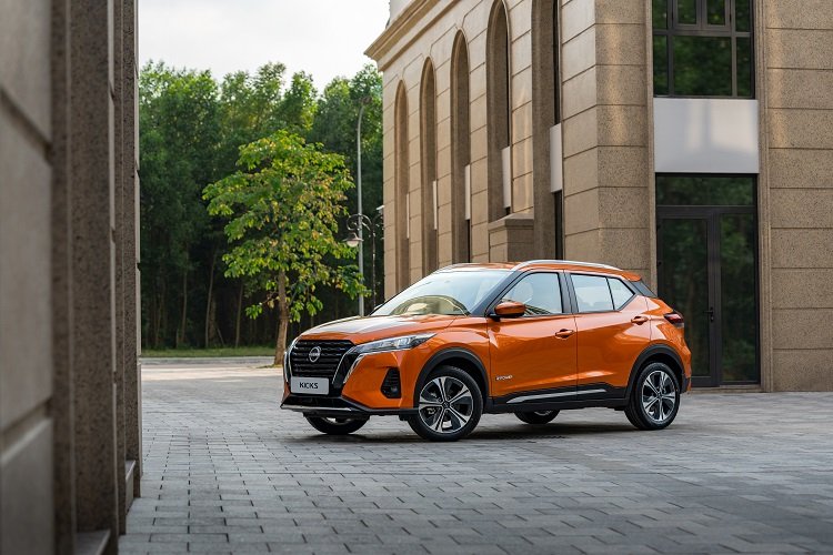 Thông số kỹ thuật xe Nissan Kicks 2023.