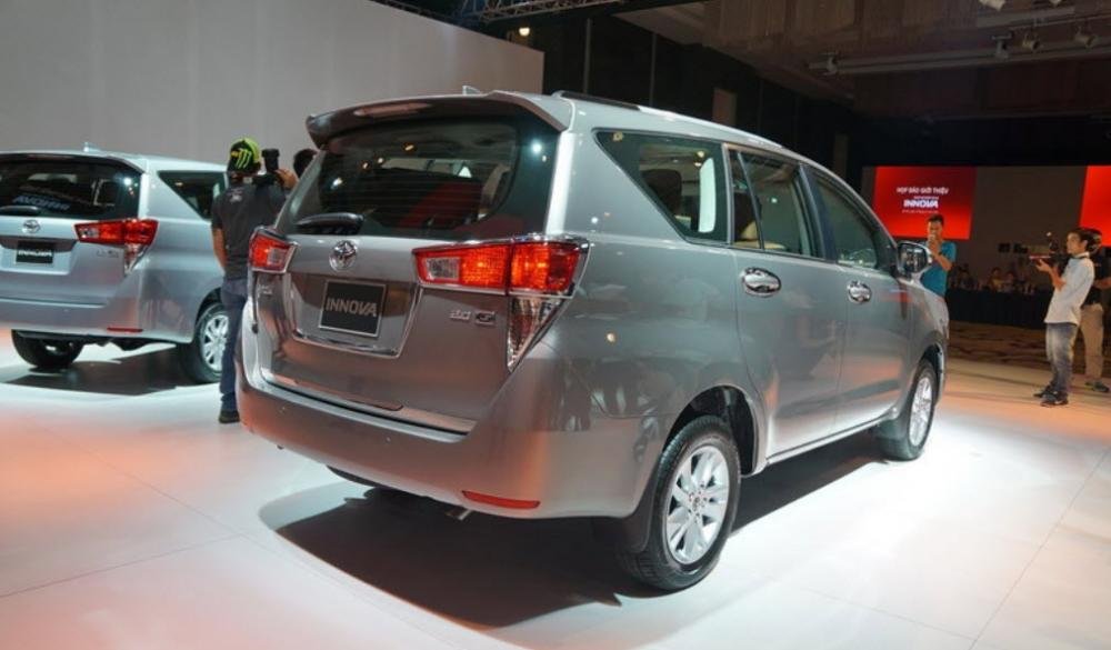 Toyota Innova 2020